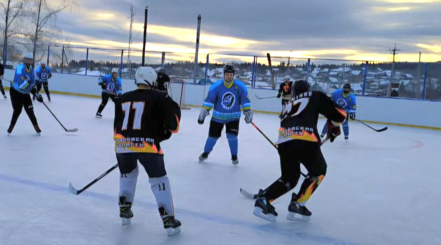 🏒Сегодня на хоккейном корте ?...