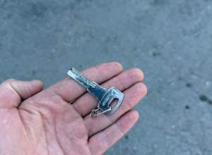Найден ключ у загса , пишите зв...