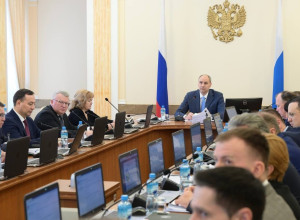 Губернатор Свердловской обла?...