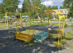 Жители дома 35 по ул. Ленина про...