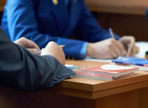 ❗️ В Серове перед судом предс...