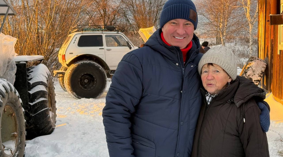 Глава Серова Василий Сизиков ?...