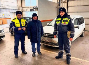 👮Автоинспекторы спасли води?...