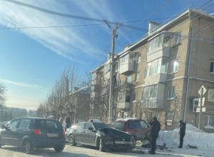 ДТП на Первом разъезде на пере...