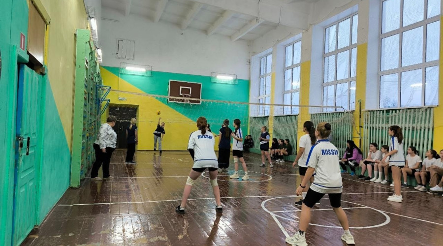 🏐8 ноября на территории школы...