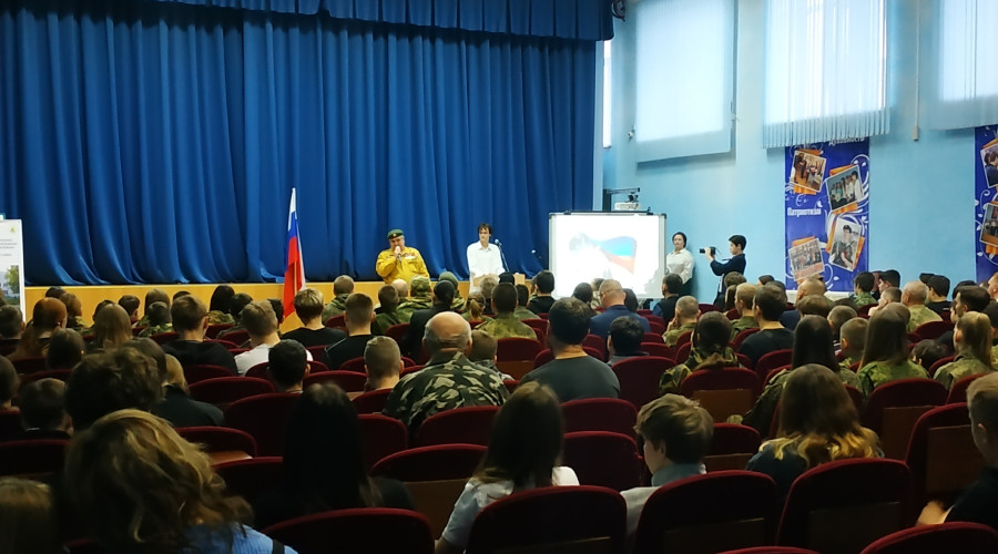 От подписчика:

В субботу в 22 ш?...