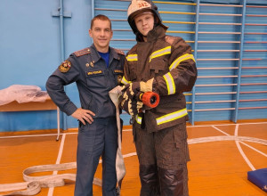 🧑‍🚒Сотрудники 242-й пожарно-?...