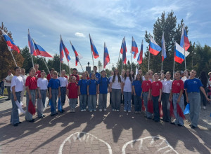 На площади Дворца культуры «М?...
