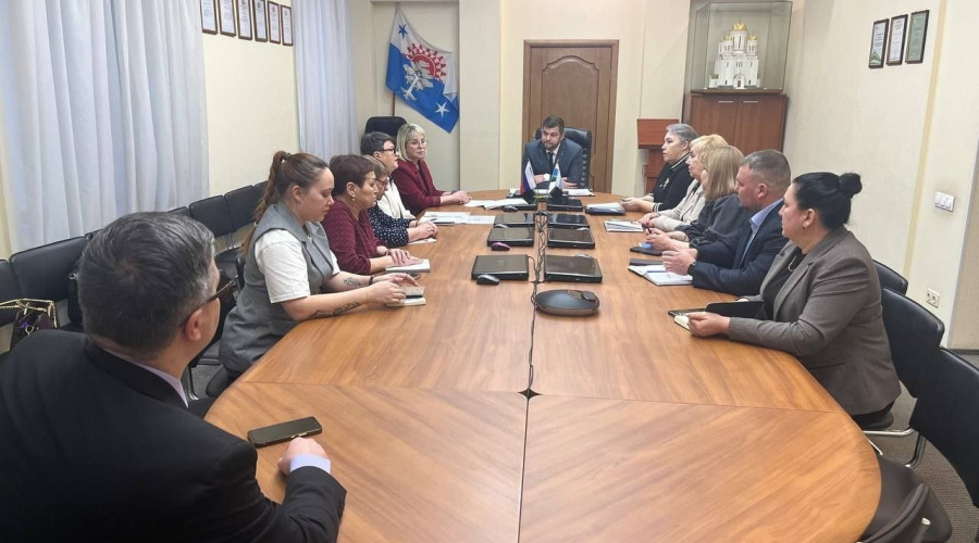 В администрации Серовского му...