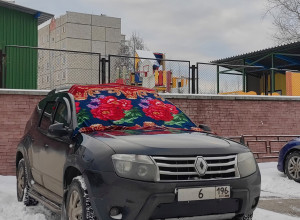 Зимой во дворах города станов?...