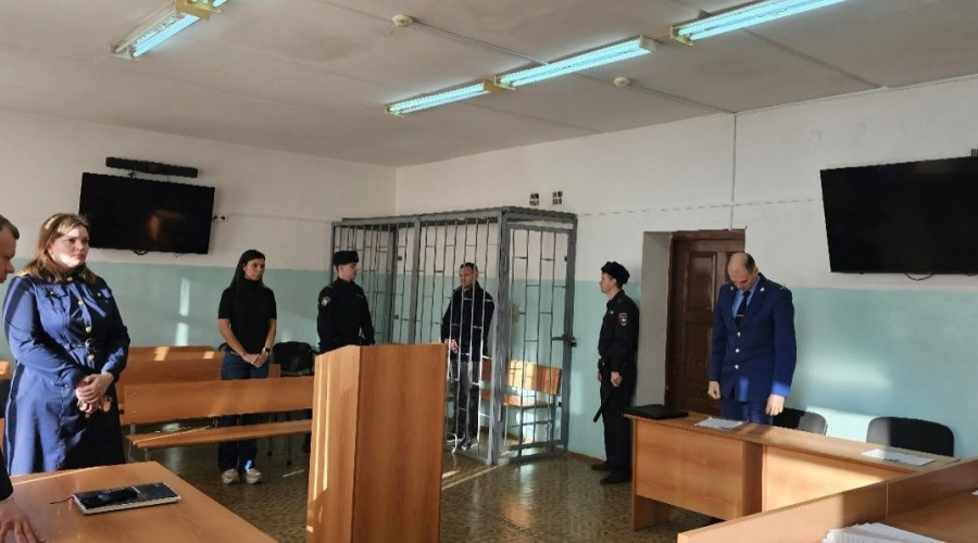 Двум топ-менеджерам Серовског...