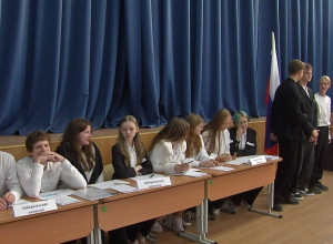 Сегодня в школе №22 проходят в?...